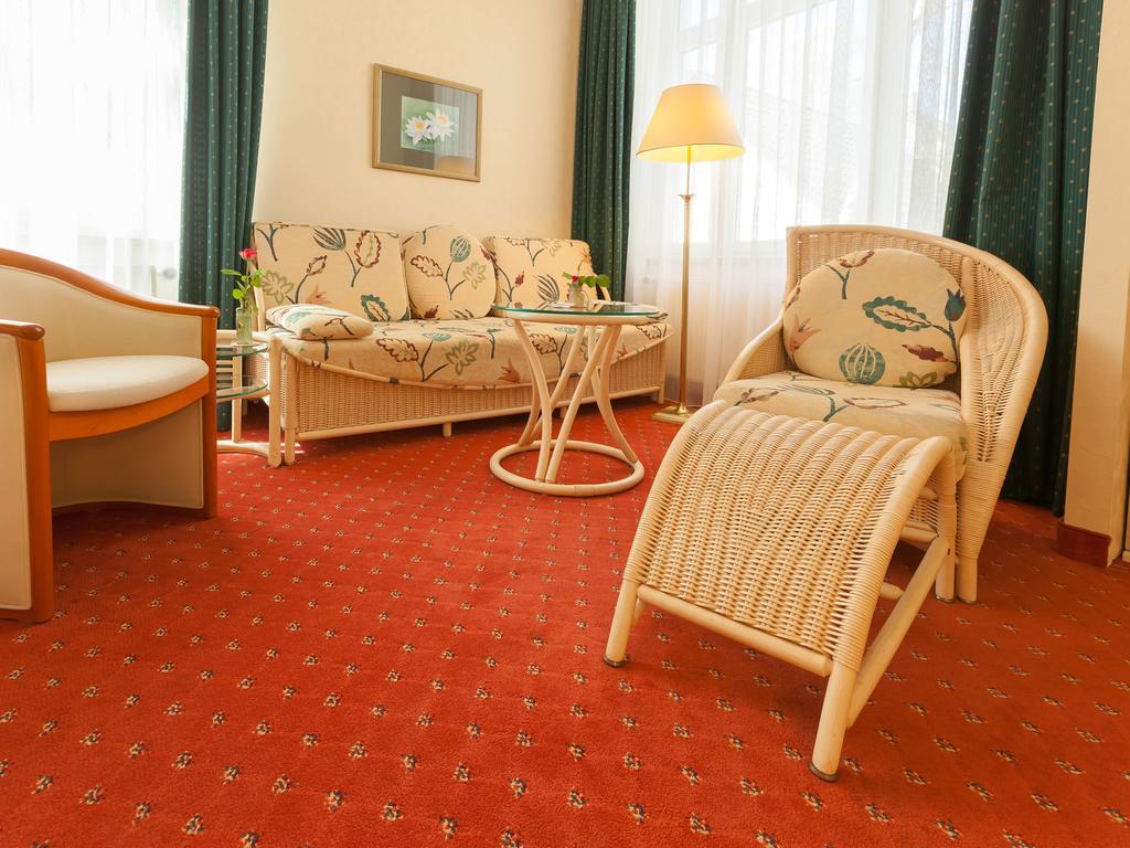 Park-Hotel ティメンドルファー・シュトラント エクステリア 写真